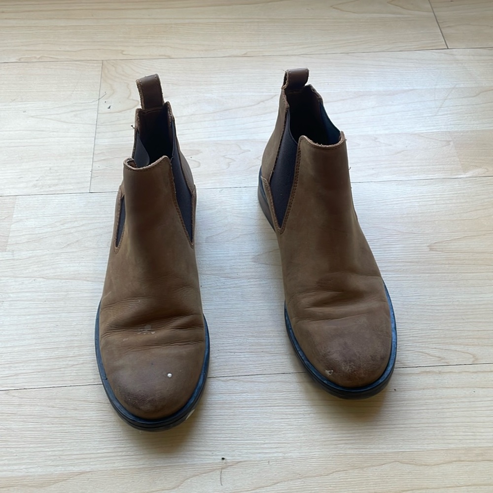 Clarks - Womens Memi Top Shoes, size 7 US womens, color brown.